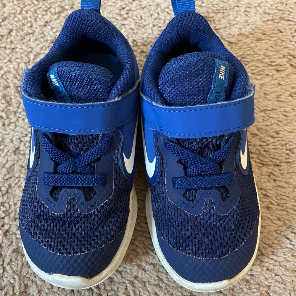 Toddler boy Nike shoes